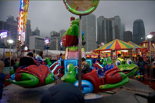 2018海博论坛照明的娱乐灯用在香港中环佳年华展示